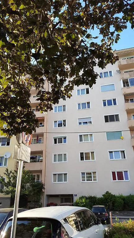Zentrales Apartment, Nahe Hauptbahnhof ザルツブルク 0*,