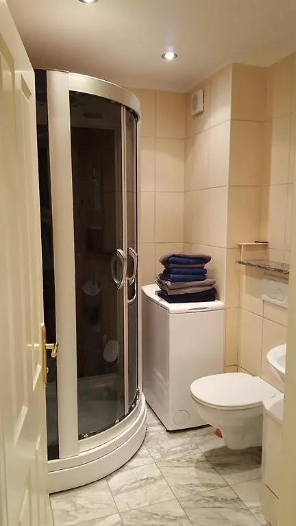 Zentrales Apartment, Nahe Hauptbahnhof ザルツブルク 0*,  オーストリア